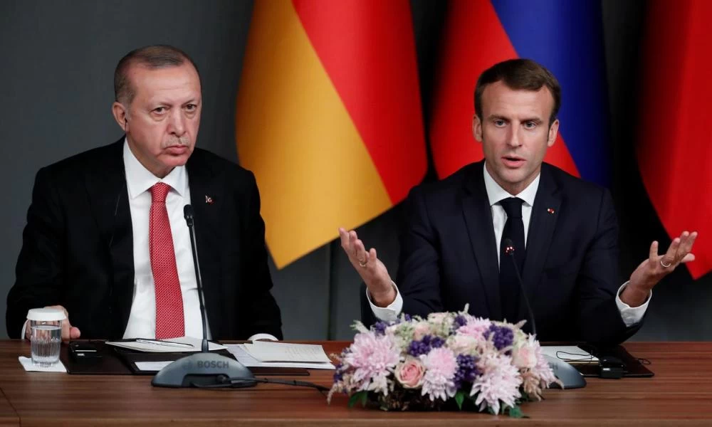 Μακρόν: "Η Τουρκία παίζει επικίνδυνο παιχνίδι στη Λιβύη"